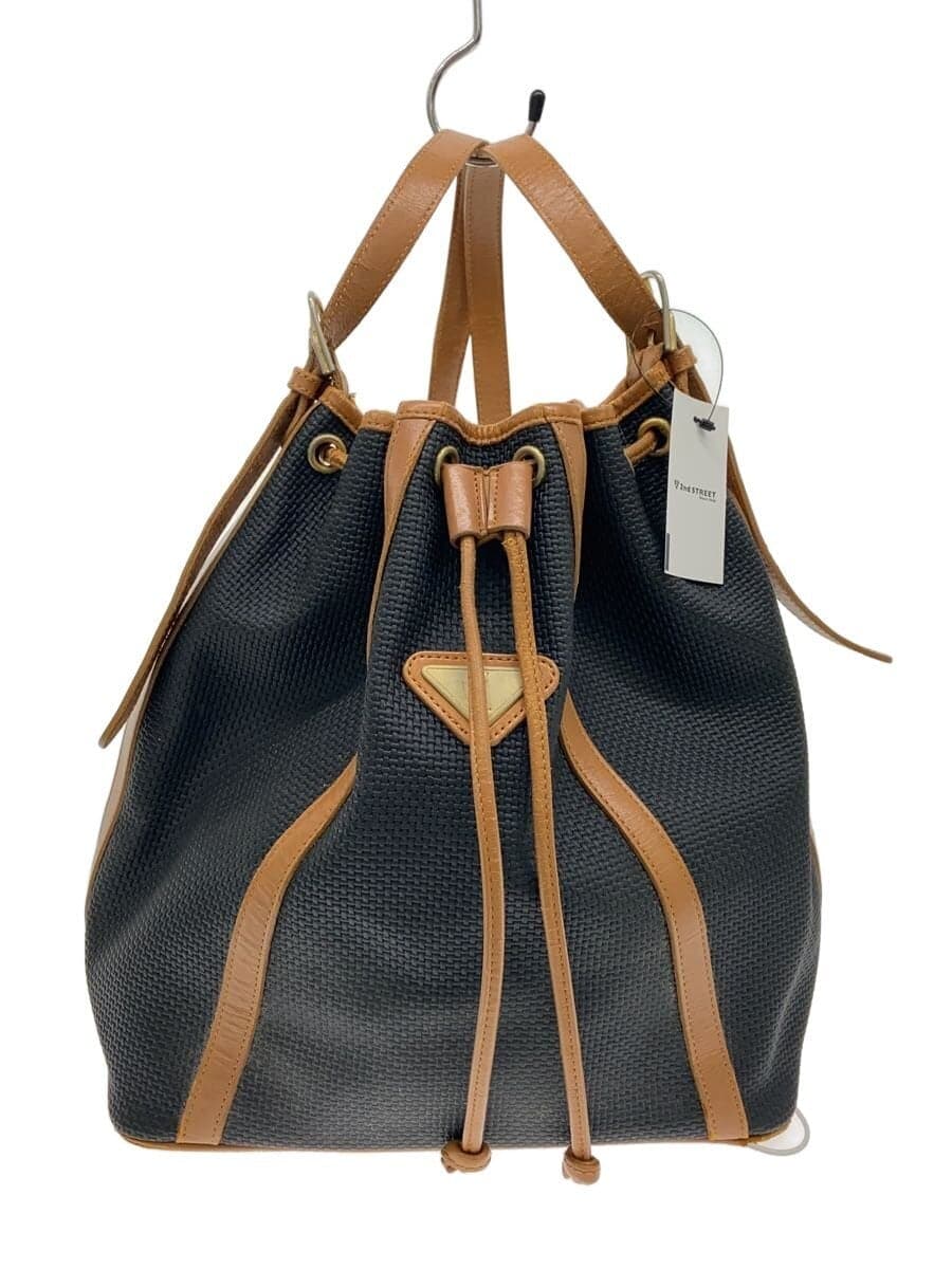 YVES SAINT LAURENT Shoulder Bag -- BLK Solid Color