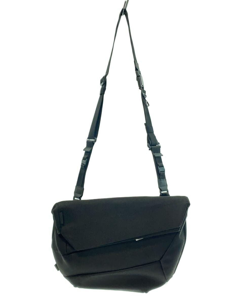 NIID Shoulder Bag BLK Solid