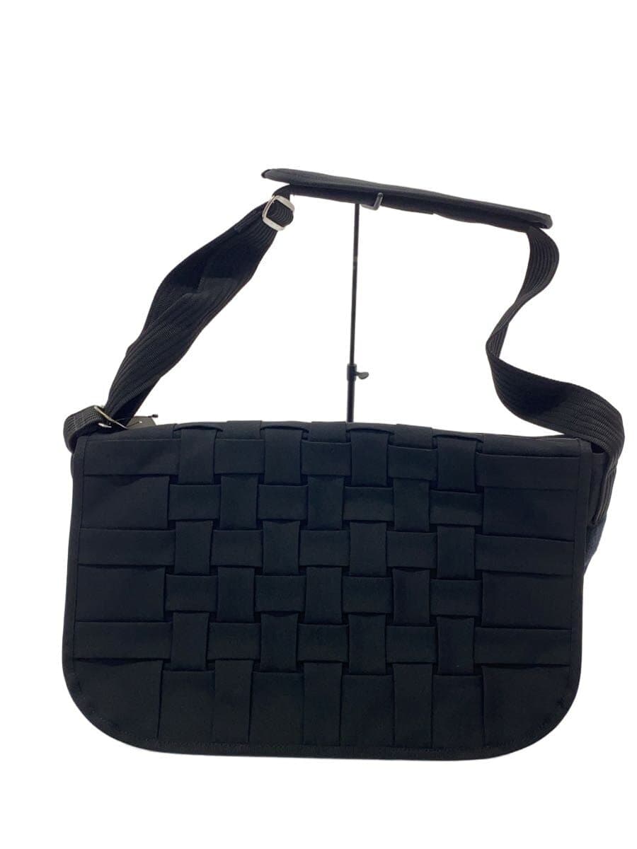 Other Brand CARRY NEST Shoulder Bag -- BLK Plain