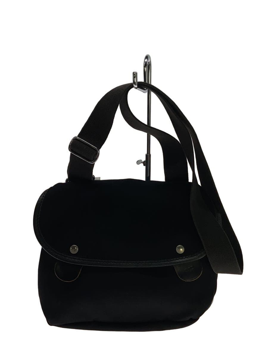 BRADY Shoulder Bag BLK
