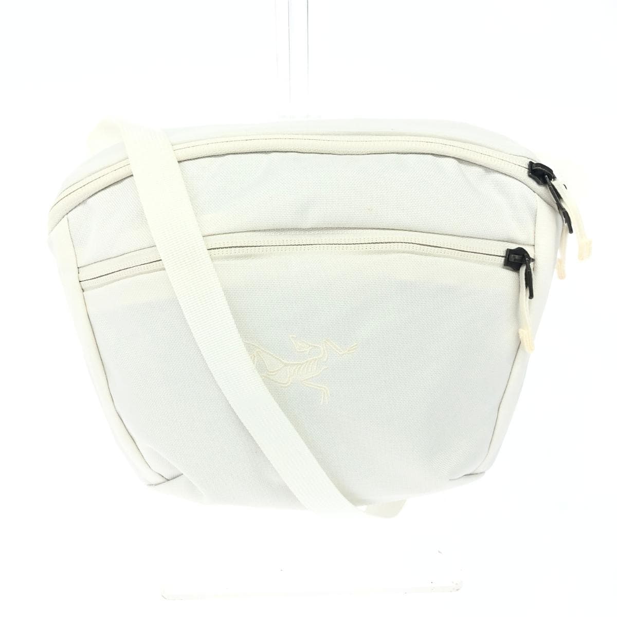 ARCTERYX Arc'teryx Shoulder Bag/Body Bag Mantis 2/Nylon X000008973 White Unisex