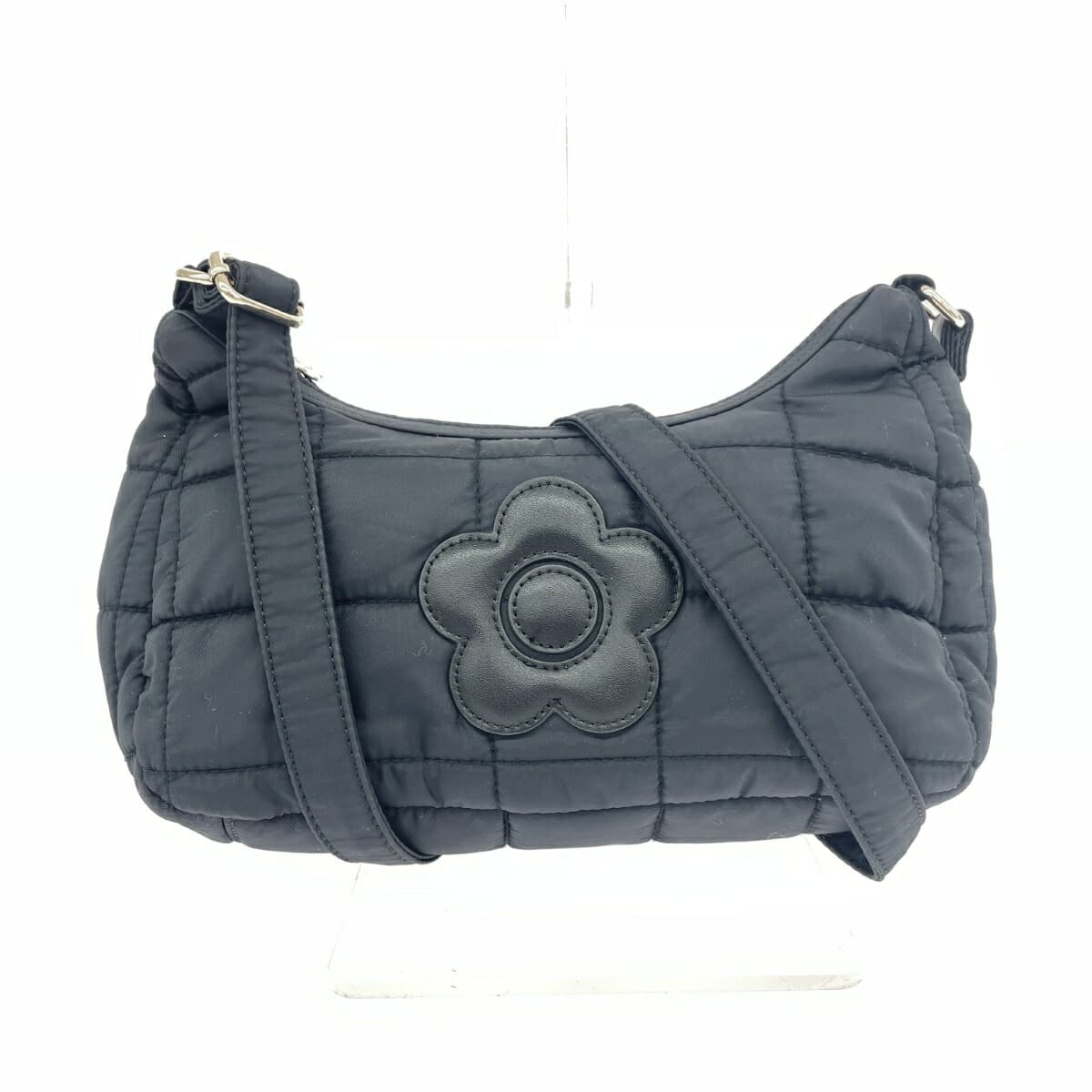 MARY QUANT Shoulder Bag Matte Satin Quilted Daisy/Nylon Black Ladies