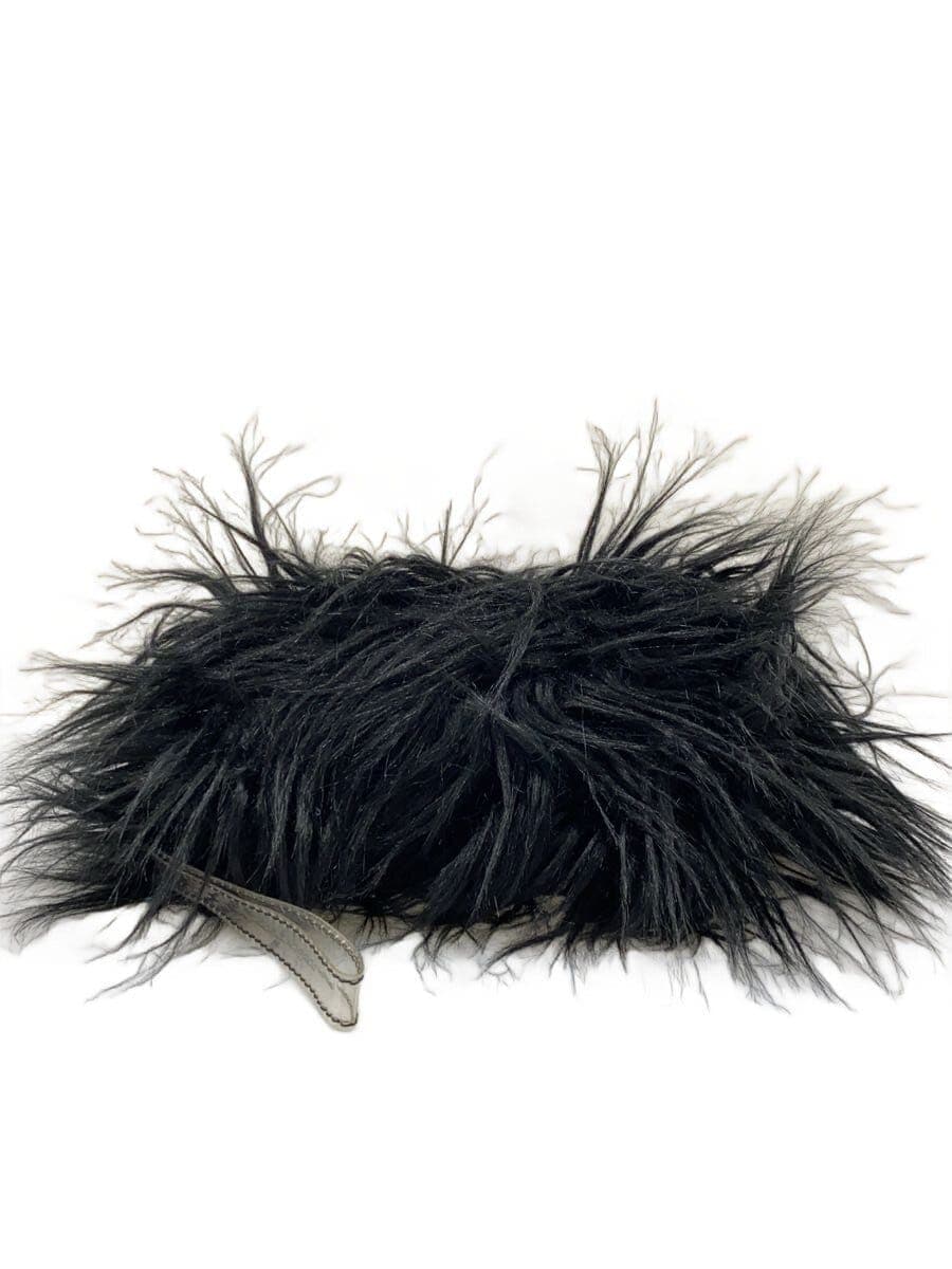 MM6 Pouch Faux Leather Black Solid Color S41WF0020 Fur Vinyl Part Discoloration