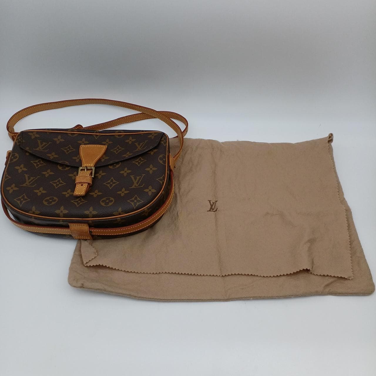 Monogram Geneviève M51226