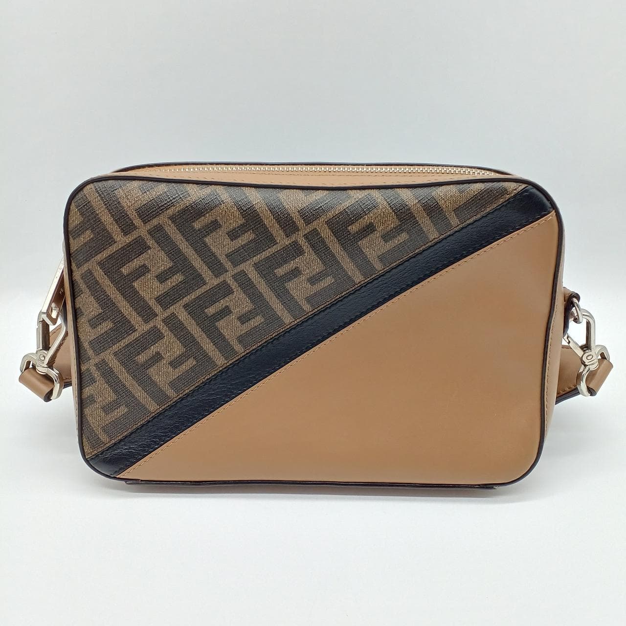 Shoulder Bag 7M0286AJF8238-3260