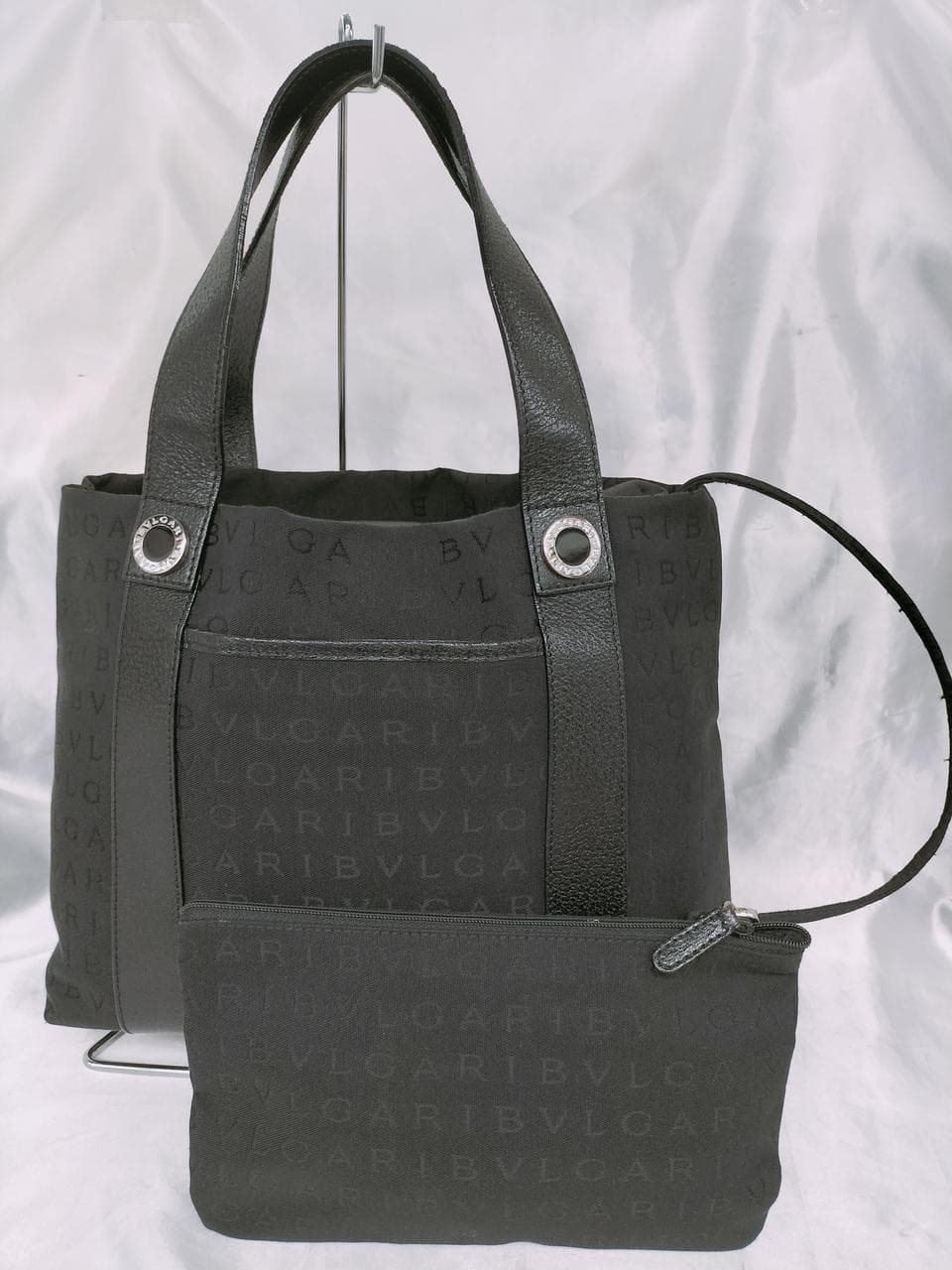 Logo Mania Tote Bag -
