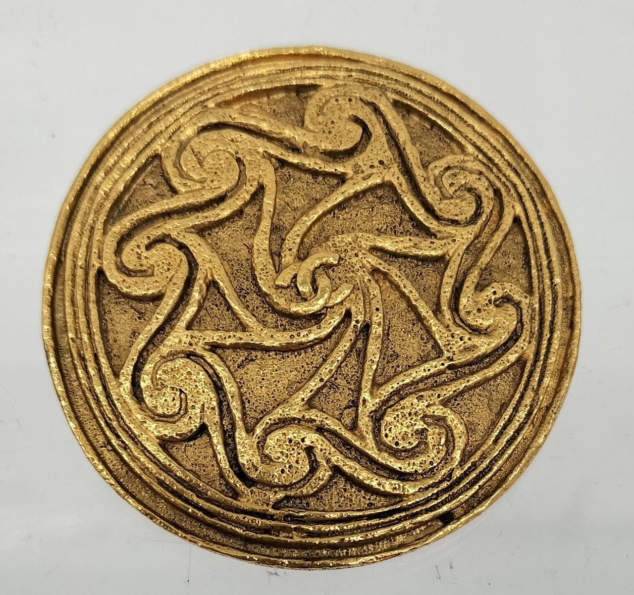 Brooch