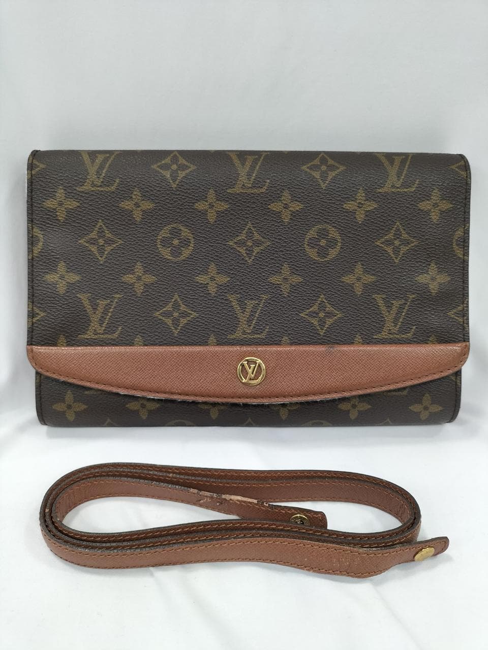 Monogram M51798